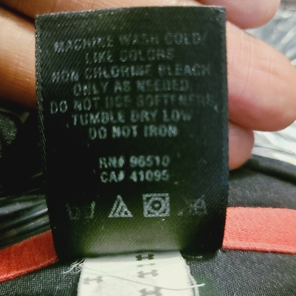 Under Armour | Women's Black & White Paint Splotch Hoodie (Small) - Picture 4 of 13